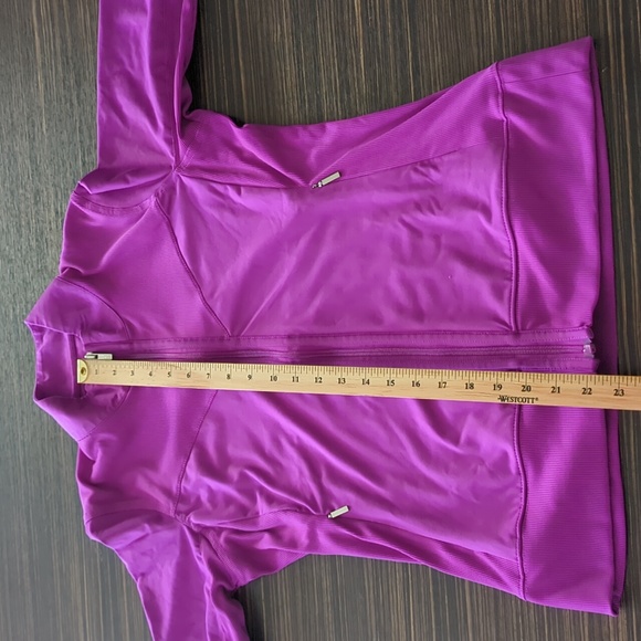 Cutter & Buck purple zip up sports vest - Picture 8 of 8